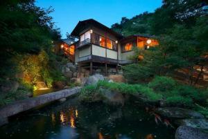 真木温泉　回廊　(こちらのHPより)