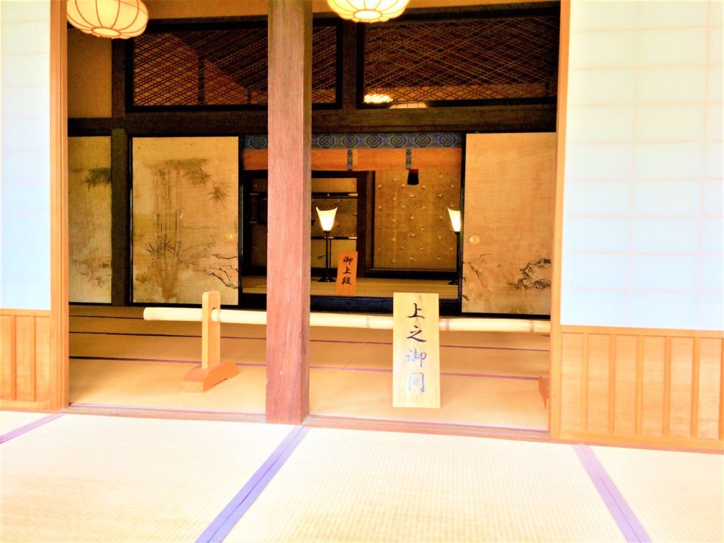 楽々園御殿内部