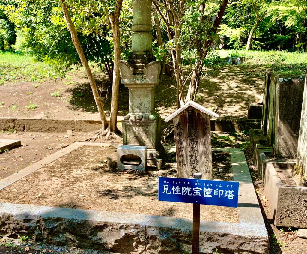 放生池・平和観音
