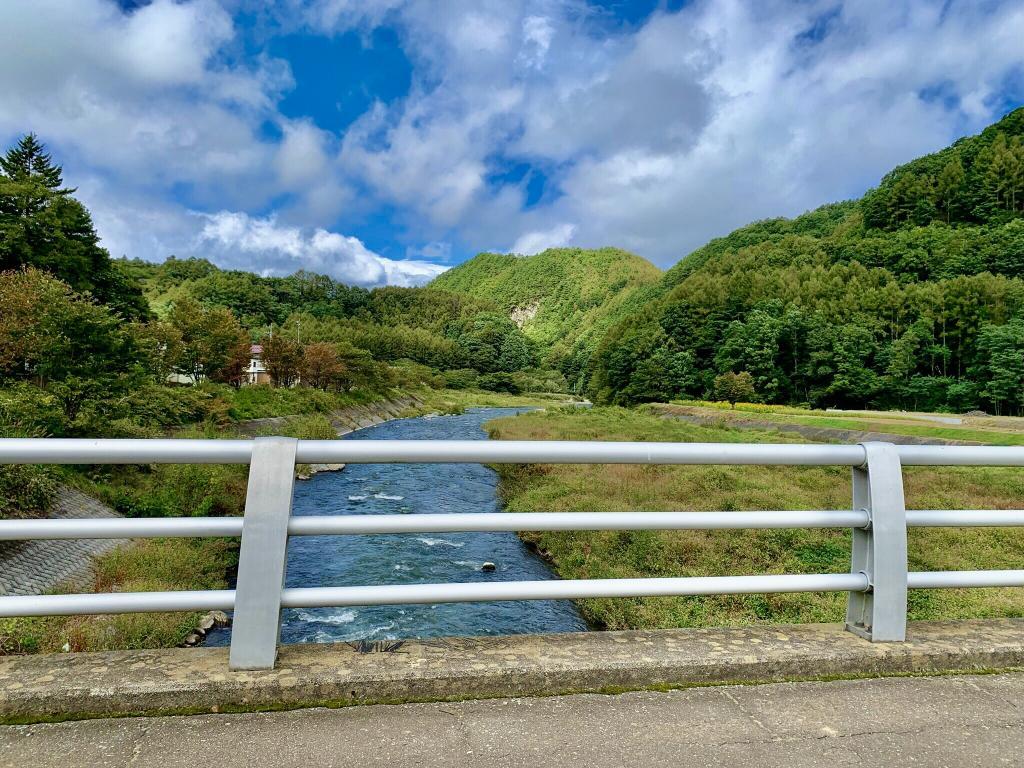 信州峠・千曲川