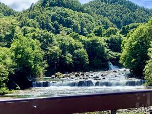 信州峠・千曲川