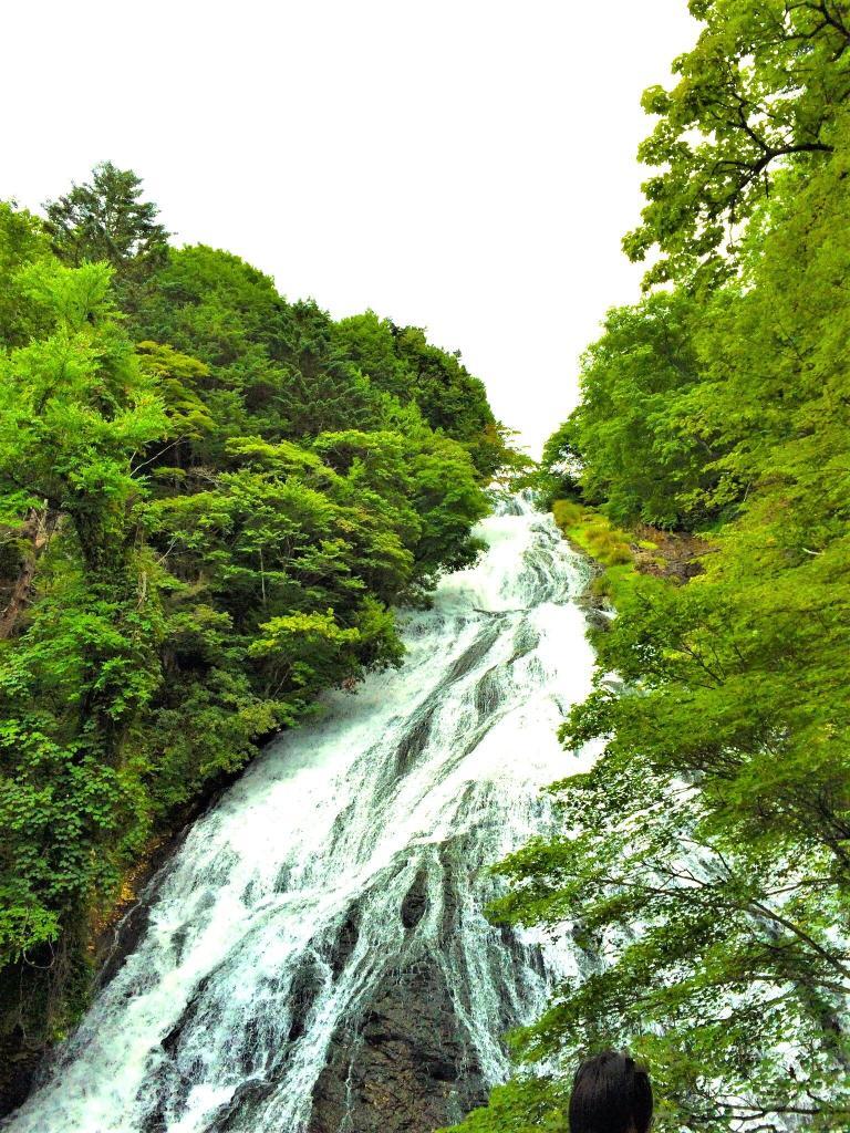 日光　湯滝　下から