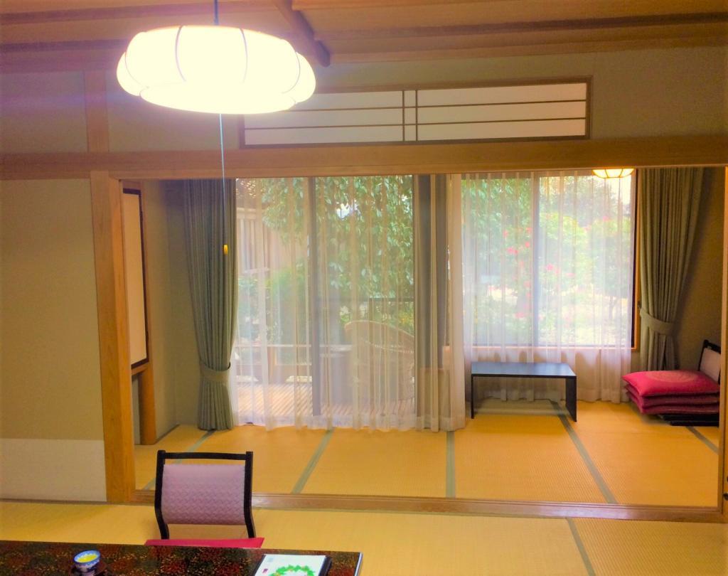 柳屋