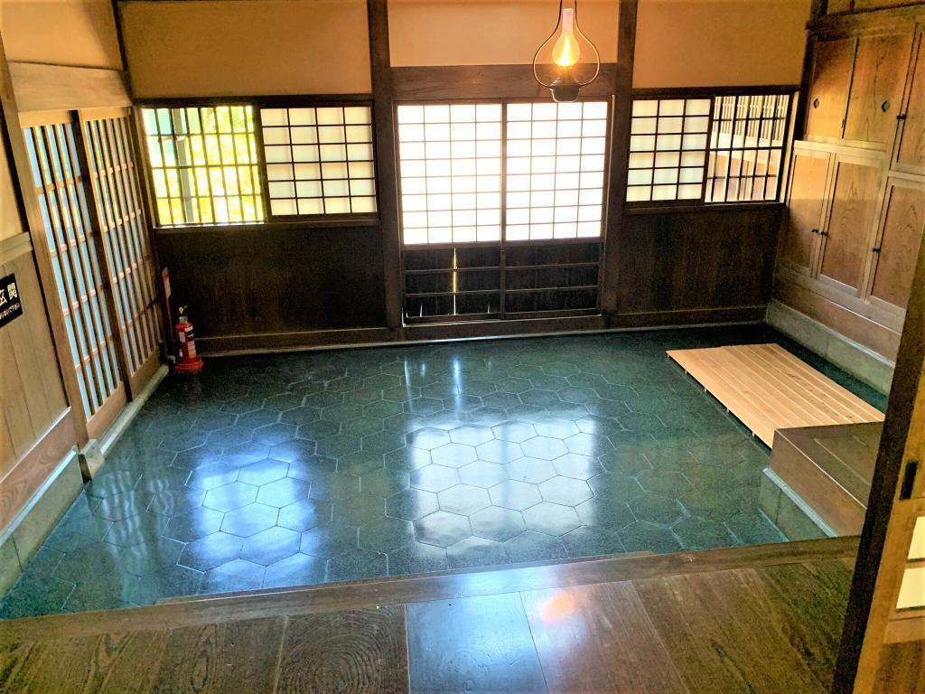 遠山記念館