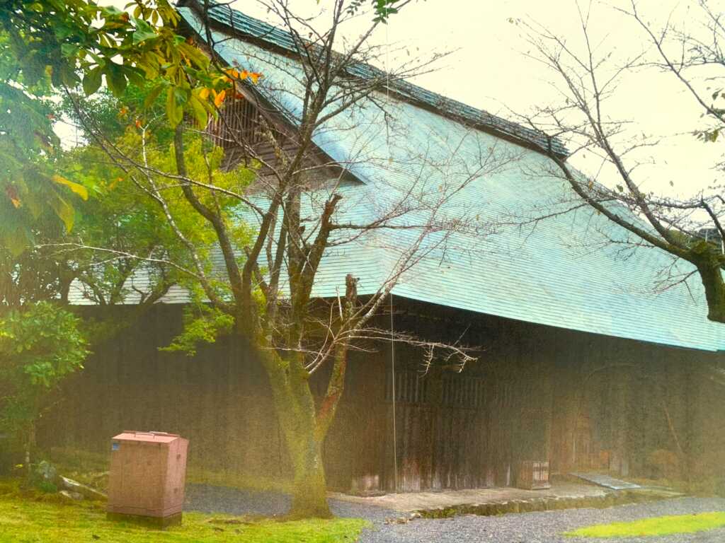 韮山