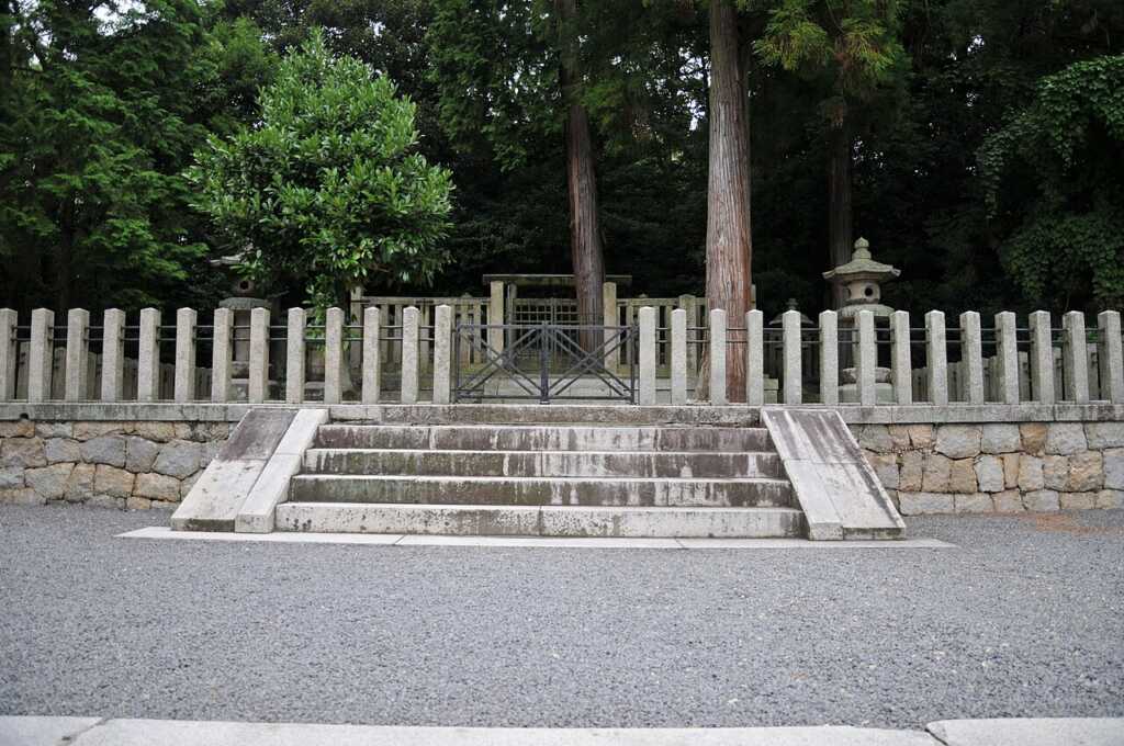 崇徳天皇白峰御陵