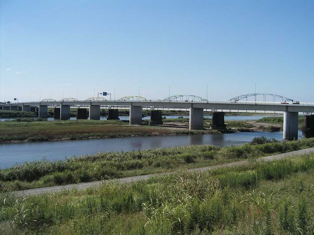 利根川