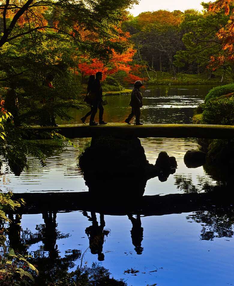 六義園