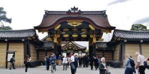 二条城 唐門 Wikipediaより