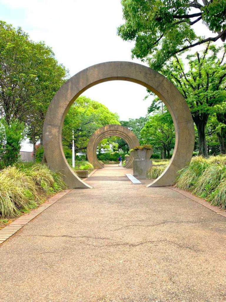 横浜
