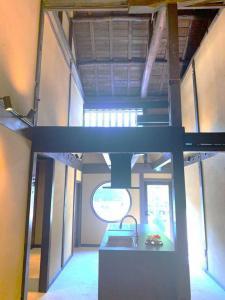 天籟 本館:1階土間のリビングのキッチン