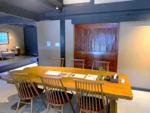 本館:1階土間のリビング