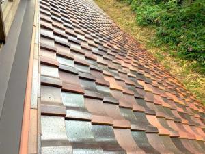 吹屋小学校 中央校舎2階廊から見えた石州瓦