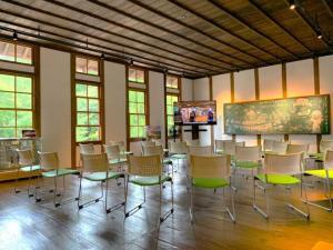 吹屋小学校 東側の校舎内部