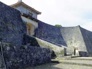 首里城　久慶門と城壁