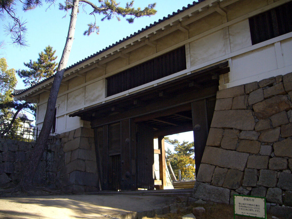 福山城 筋鉄御門（重要文化財）