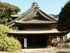 旧松代藩藩邸。昭和初期に神奈川県藤沢市の龍口寺へ移築された（現在の龍口寺大書院）