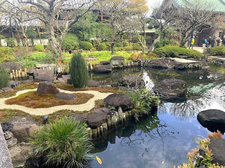 鎌倉・長谷寺 放生池