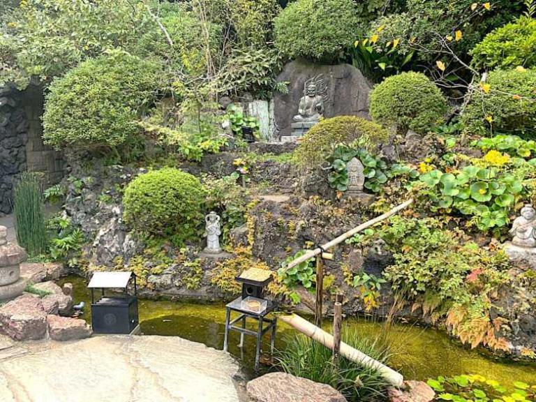 鎌倉・長谷寺 放生池