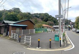 鎌倉 朝夷奈切通(東側入口付近)