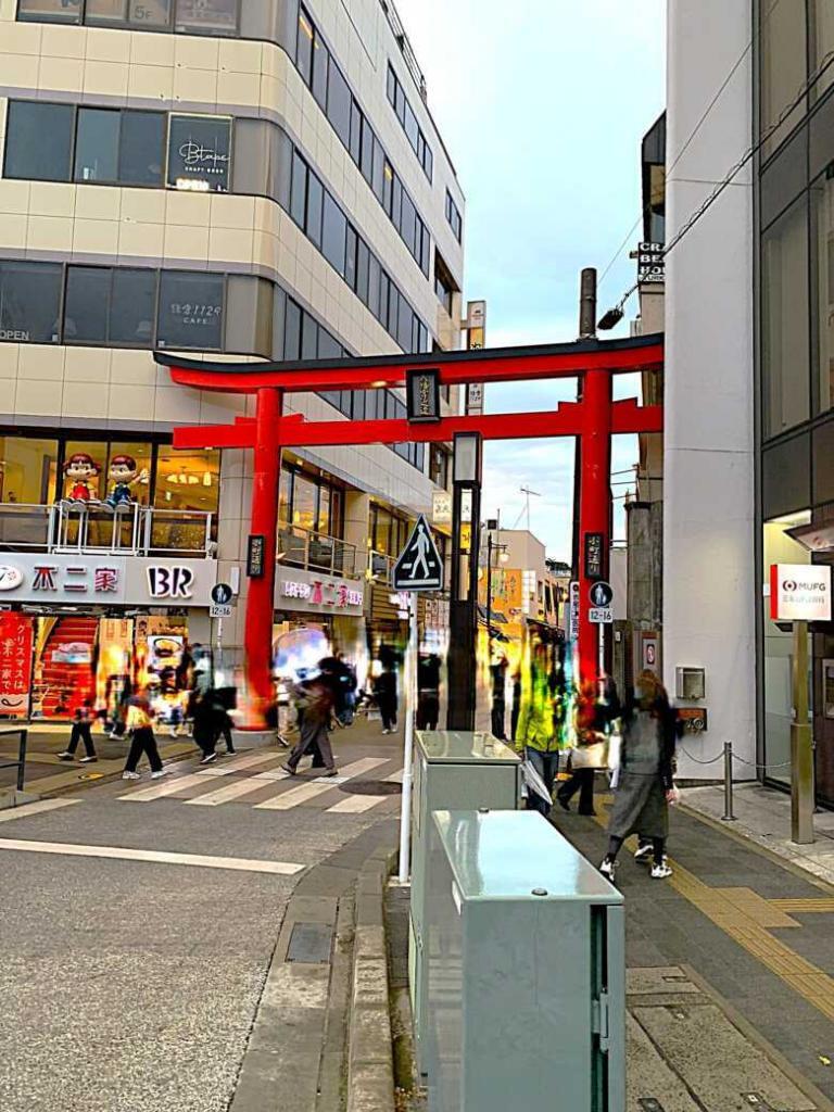 鎌倉駅から続く小町通り