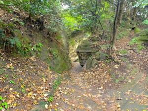 鎌倉 名越切通・第1切通付近
