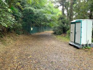 鎌倉　名越切通・住宅街近くのトイレ