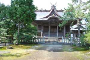 阿蘇神社 一の神殿（国の重要文化財、2012年10月）