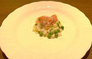 ズッカ　生ハムとグリーンピースのリゾット系のお料理