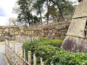 高松城 東の丸石垣付近の様子