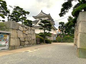 高松城 旧東の丸から移築された艮櫓(城内から)