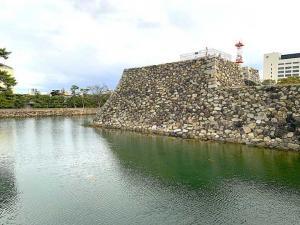 高松城 鞘橋から見える天守台