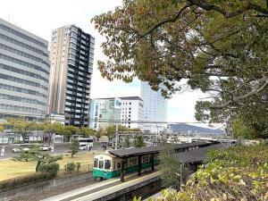 高松城 本丸より高松築港駅を撮影