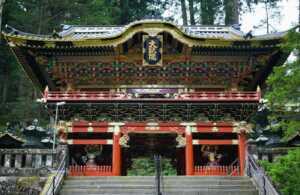 Wikipediaより：輪王寺大猷院霊廟二天門