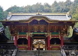 Wikipediaより：輪王寺大猷院霊廟夜叉門