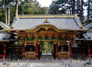 Wikipediaより：輪王寺大猷院霊廟夜叉門（背面）