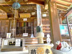 白峯寺 本堂・(干支の?)石像