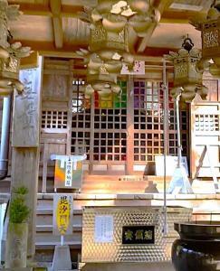 白峯寺 本堂・毘沙門天