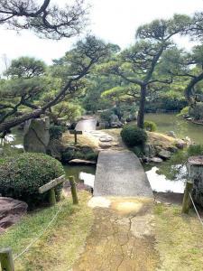 中津万象園 松帆亭より雨の島・雪の島を超え弁財天へ