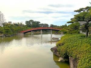 中津万象園　丸亀美術館(絵画館)のテラスからの景色