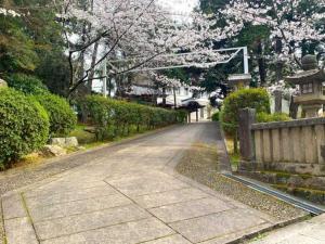 金刀比羅宮　宝物館入口＠桜馬場の参道