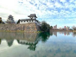 南東側からの今治城