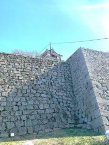 丸亀城 三ノ丸北側からの二の丸の石垣