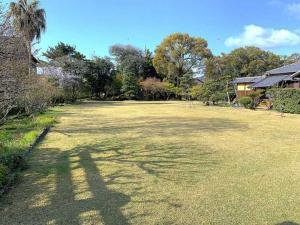 天赦園　庭園北側散策路の様子(伊達宗紀隠居所潜淵館跡？)