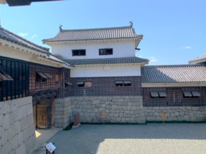 松山城:「本壇・天守群」内部(筋鐵門・小天守)