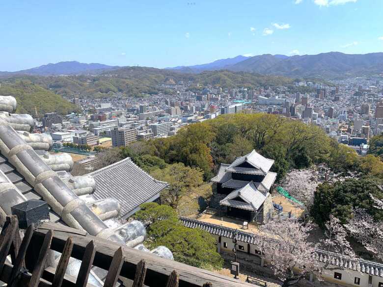 松山城:「本壇・天守群」内部 天守閣からの景色・東側