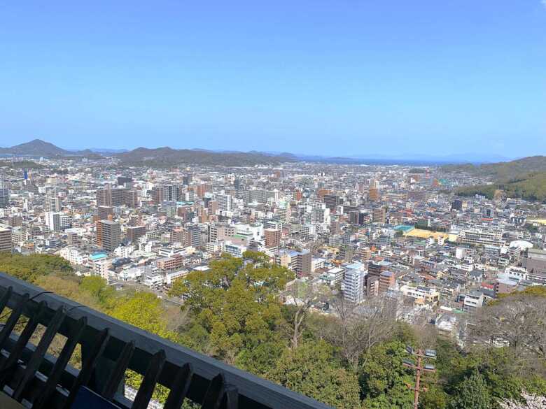 松山城:「本壇・天守群」内部 天守閣からの景色・北西側
