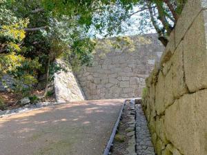 松山城 槻門跡付近