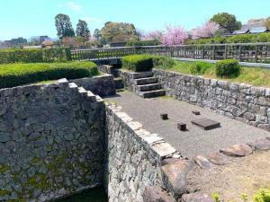 松山城 二之丸庭園内部 ニ之丸御殿 大井戸遺構