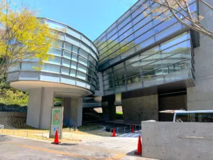 坂の上の雲ミュージアム入口付近